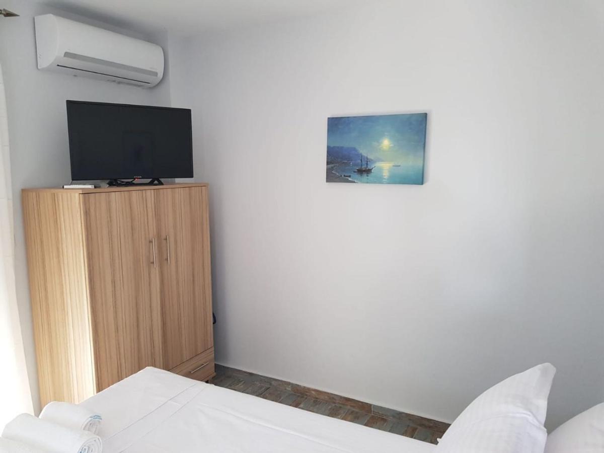 Blue Beach Apartments Ofrínion Extérieur photo